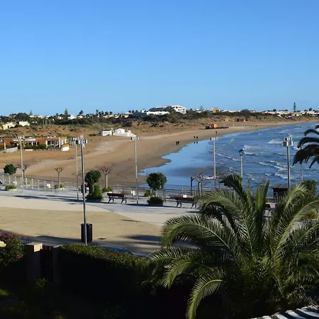 Laura Di Mare Villa *